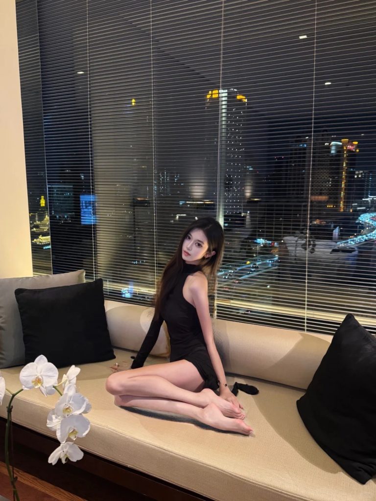 城市生活人物配图